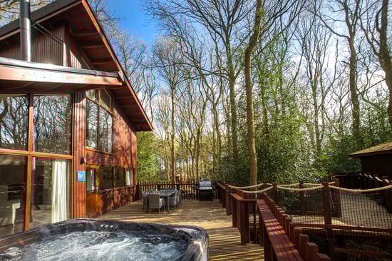 Golden Oak Treehouse decking at Forest Holidays