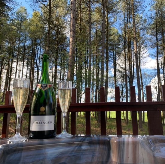 Champagne in the hot tub by guest @jangowestwood