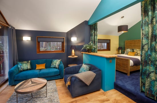 Golden Oak Hideaway lounge