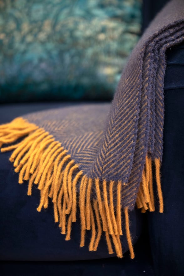 Golden Oak Hideaway blanket