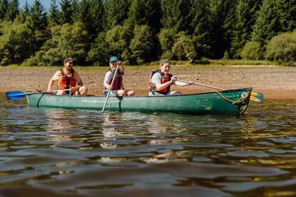 Canoeing at Pontsticill Reservoir in Brecon Beacons