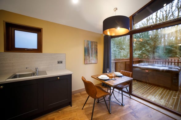 Golden Oak Hideaway dining area